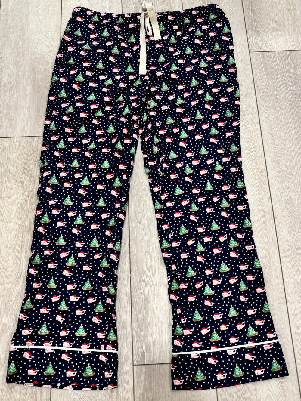 Vineyard Vines Navy Holiday Tree & Santa Women's Pajama Pants